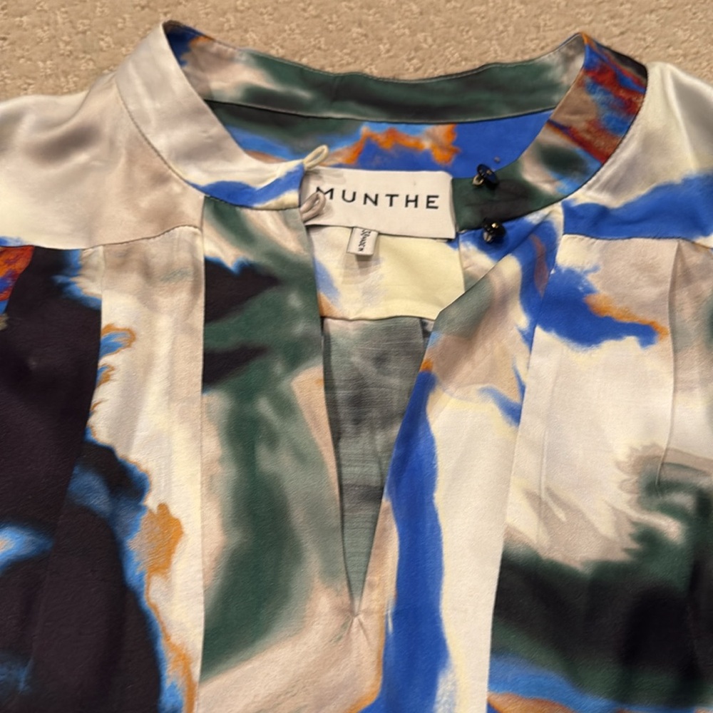 Silk Abstract Pattern Blouse - Picture 4 of 6
